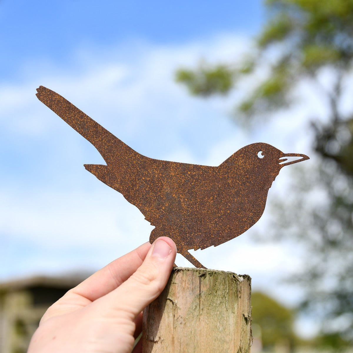 Blackbird Garden Sheet Steel Fence Topper In Rustic