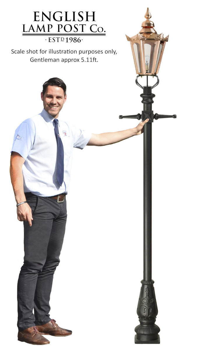 Life size scale of the used copper lamp post