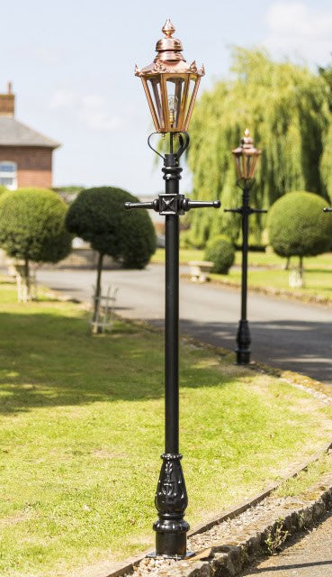 Used 'Beatrice' Small Copper Victorian Hexagon Lamp Post - thumbnail