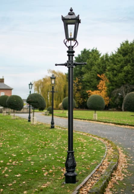 Victorian Lamp Post 2.70m - thumbnail