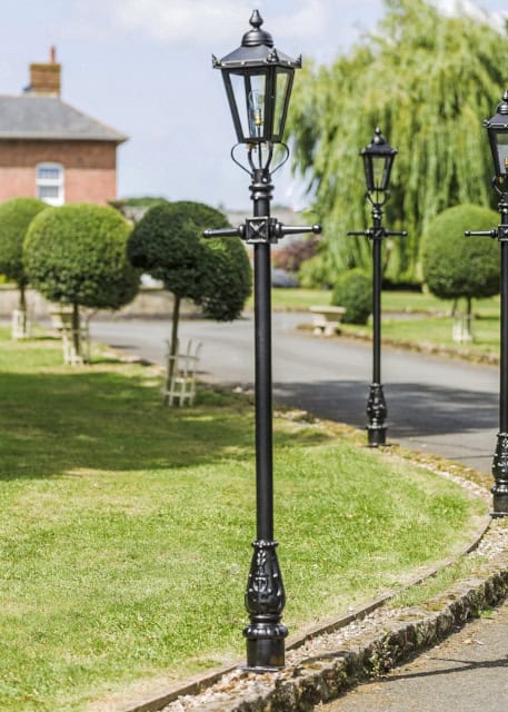 Victorian Lamp Posts 2.3m - thumbnail