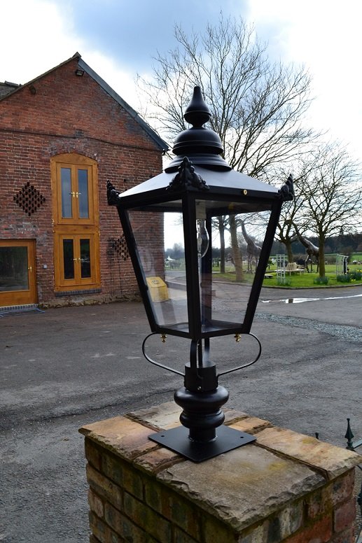 150watt Metal Halide Lantern Fitting