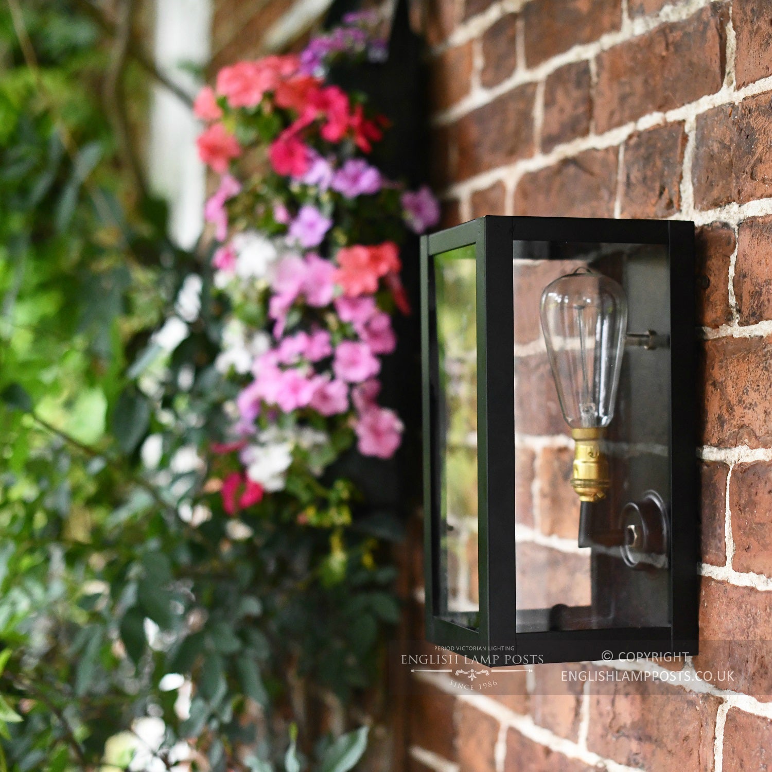 Wall Mounted Wall Lantern Fitted With B22 Bulb Holder