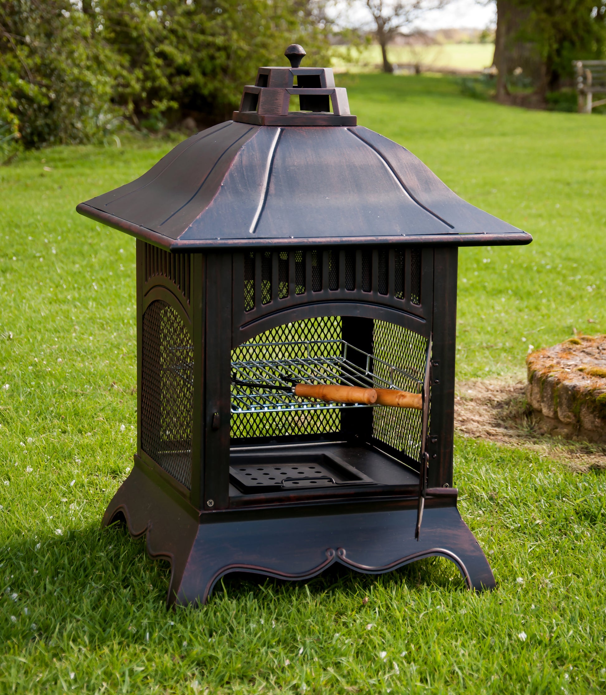 Wiltshire cooker with grill and tools