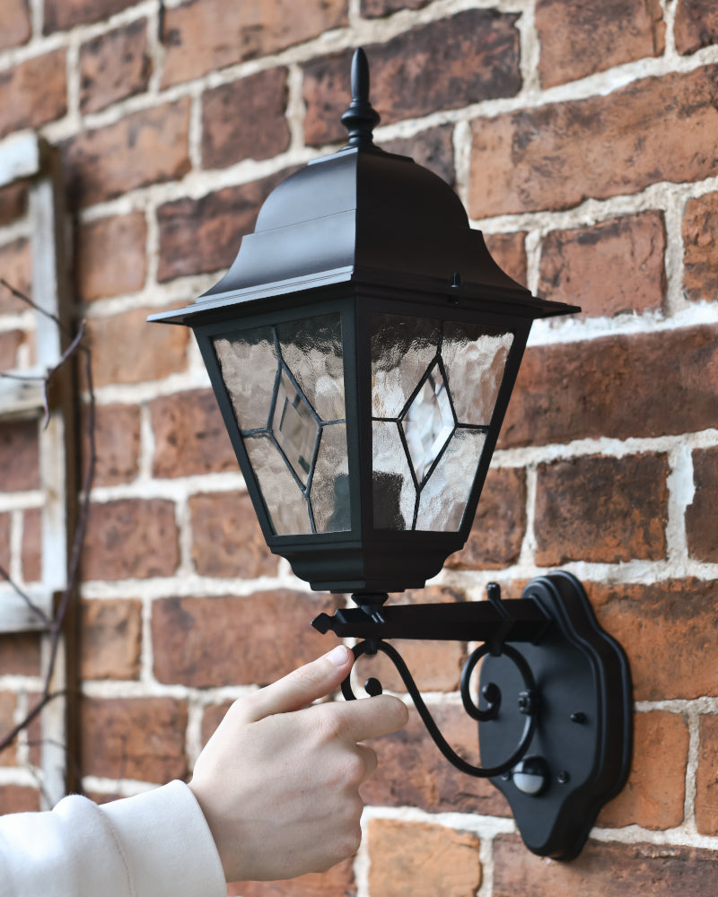 Life size scale of the 'Winchester' wall light
