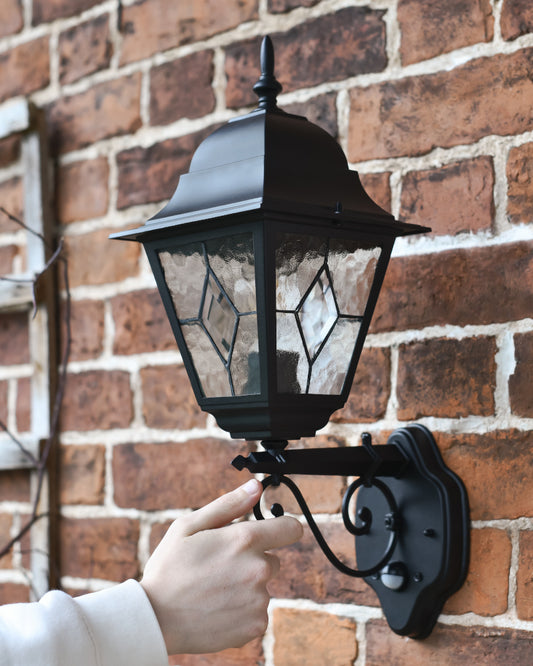 Life size scale of the 'Winchester' wall light