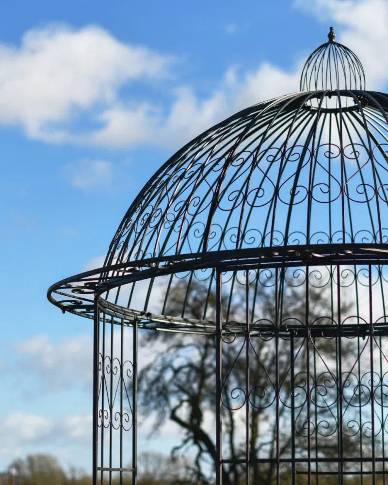 Close up of the domed roof 