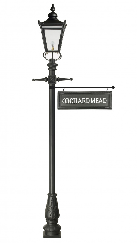 2 7m Victorian Lamp Post With Hanging Sign, Lamp Post Sign Brackets