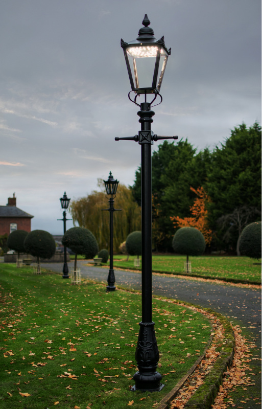 Victorian Garden Lamp Post 3.25m With LED Lantern Fitting
