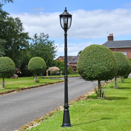 The Stamford English Country Inspired Garden Lamp Post