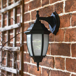 Victorian Top Fix Wall Lantern In Situ 